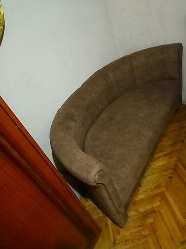 krevetac za bebe igracka: Trosed sa zaobljenim naslonom – braon antilop/velur izgled - Oblik — 2