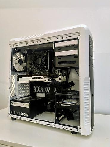 plejstejsen 4: Intel i7 9700/16GB DDR4/ SSD+SATA/ GTX 1080Ti 11G Prodajem odličan — 3