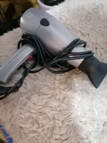 Fenovi za kosu: Fen profi Hairlux 2000w made in Italija
Ispravan
 Mirjevo — 5