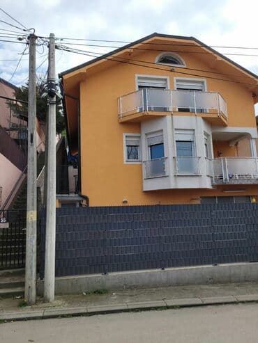 jeftine kuce novi knezevac: 250 sq. m, 6 bedroom — 2