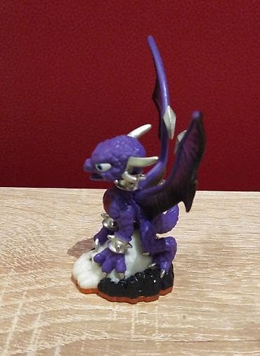 Toys: Skylanders Cinder iz serije Giants . Potpuno ocuvan i ispravan at lalafo.rs — 3 Toys: Skylanders Cinder iz serije Giants . Potpuno ocuvan i ispravan — 3