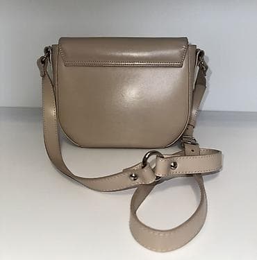 m torbe: Mona torba u bež/nude nijansi. - Materijal: glatka koža sa blagim — 2