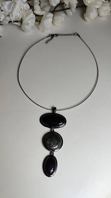 Elegantna ogrlica sa privjeskom u tri segmenta - Tanki, kružni — 1