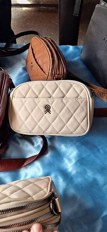 Belts: Torbica 
2300 dinara 
mn — 3