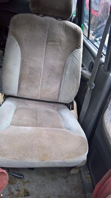 Auto delovi: KIA Carens sedista Slanje Brzom postom ide na odgovornost Primaoca. ( — 6