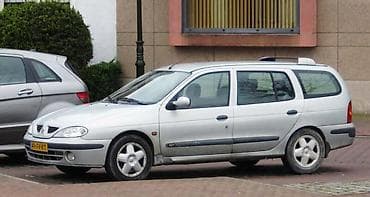 presa za nitne: RENAULT MEGANE 2003. GOD. - KOMPLETAN AUTO U DELOVIMA | U ponudi — 1