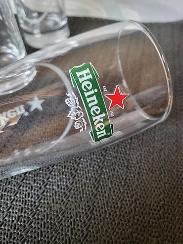 vitrine retro: Case nove,vintaz Heineken. Case Heineken bez ostecenja,sve na njima — 10