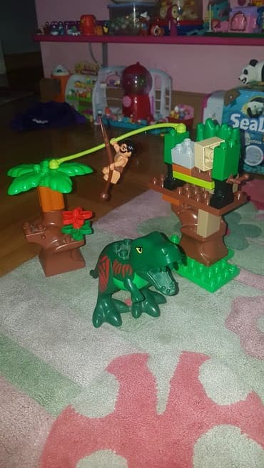 igracka traktor sa prikolicom: Lego duplo set 5597 .na zadnjoj slici su tri seta i 5596. dinosaurus — 5