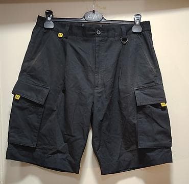 Muške cargo šorts pantalone – crne - Kroj: regular/komforan, dužina na lalafo.rs Muške cargo šorts pantalone – crne - Kroj: regular/komforan, dužina