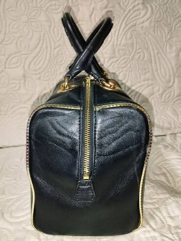 love moschino torbe: Moschino prelepa crna torba Efektna i nesvakidašnja Moschino torba u — 3