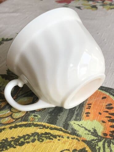 nove doncafe solje: Od finog starog porcelana dve tacne bez šoljica, jedna šoljica sa — 18