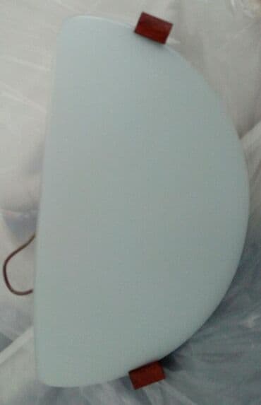 tepisi od memorijske pene: Wall lamp, Used — 1