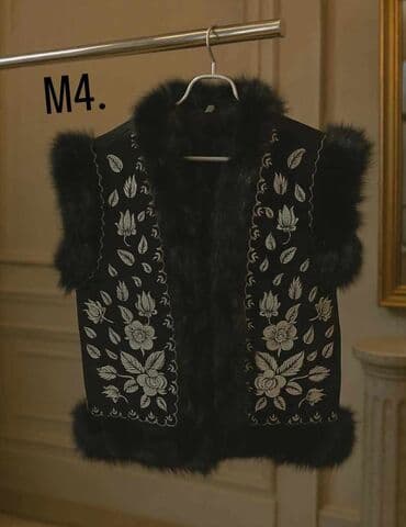 monkler jakne: S M L
2.300din⭐️ — 1