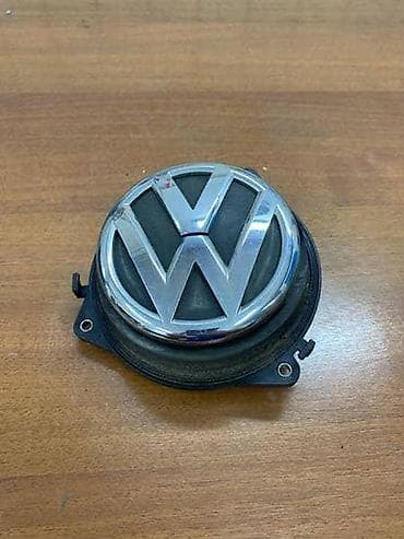 tim auto becej: ZADNJI ZNAK ZA VOLKSWAGEN POLO - 6R6827469 | Zadnji znak za Polo 6R — 1