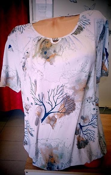 zenske majice levis: Ženske majice pamuk elastin 
vel. M. L. Xl. 2xl. 3xl. 
Cena 599din 💋 — 4