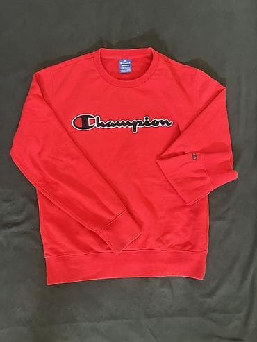 Champion dukserica – crvena, klasični kroj, okrugli izrez. - Model