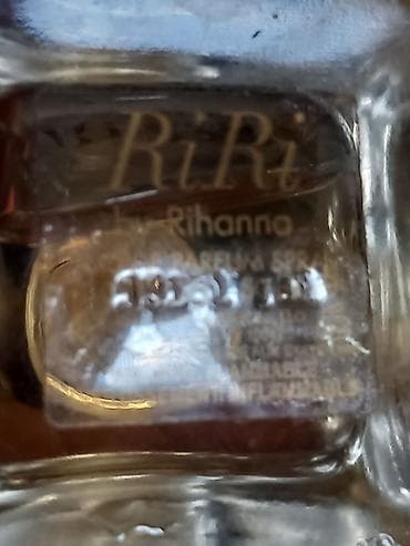 kirke economic parfem: RiRi by Rihanna edp, 30ml
Nedostaje par ml
Kod 15161
ORIGINAL — 3