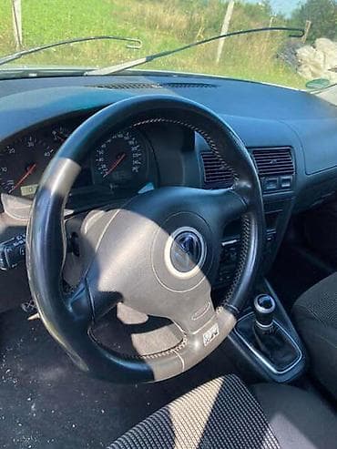 VOLAN R32 ZA GOLF 4 ZA VOLKSWAGEN GOLF 4 | Volan od R32 Golf 4 na lalafo.rs VOLAN R32 ZA GOLF 4 ZA VOLKSWAGEN GOLF 4 | Volan od R32 Golf 4