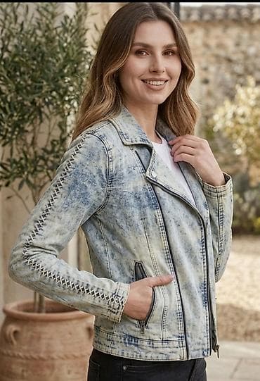 jakne prolece 2023: Ženska teksas jakna – biker kroj - Materijal: denim (teksas) sa — 1