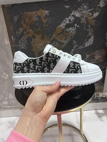 ⚜🌸🤍 𝐍𝐎𝐕𝐀 𝐊𝐎𝐋𝐄𝐊𝐂𝐈𝐉𝐀 🤍🌸⚜ 𝐁𝐫𝐨𝐣𝐞𝐯𝐢: 36 - 40 𝑪𝒆𝒏𝒂: torbice 3200 din