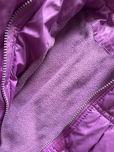 Sweaters and Turtlenecks: Dečija zimska jakna, ljubičasto‑roze boje. - Kroj: pufna jakna sa — 2