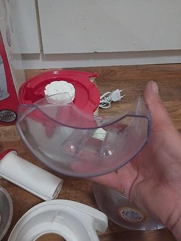 mini aparat za vafle: Moulinex Juice Extractor – sokovnik 500 W je potpuno ispravan,u dobrom — 10