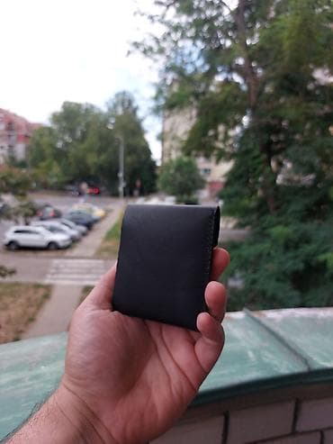 mona zenski novcanici: Minimalistički novčanik od crne kože - Kompaktan dizajn tankog — 2
