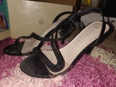 sandale platforma ccc: Sandals, Favorito, 38 — 1