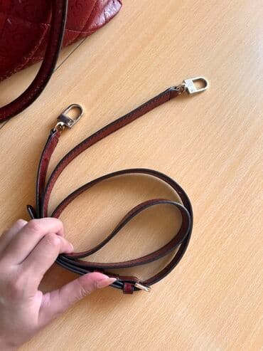 Torbe: Elegantna torbica, Guess, Materijal: Veštačka koža — 15