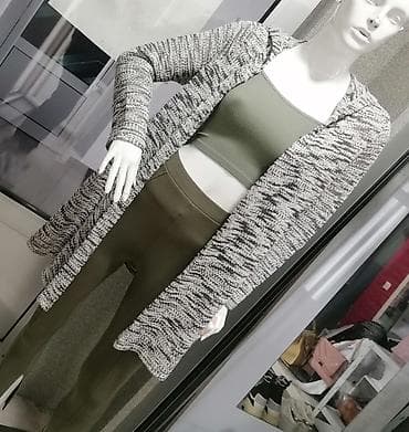 st george džemperi: Ženski pleteni kardigan s kapuljačom - Model: dugi otvoreni kardigan — 3