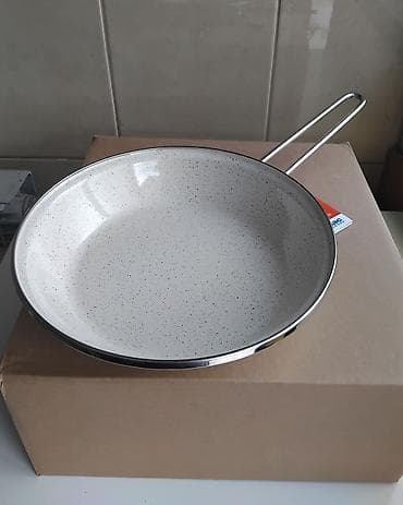 metalna vrata uradi sam: Metalac emajlirani tiganj 24cm, kvalitetan.
Za sve vrste ringli — 2
