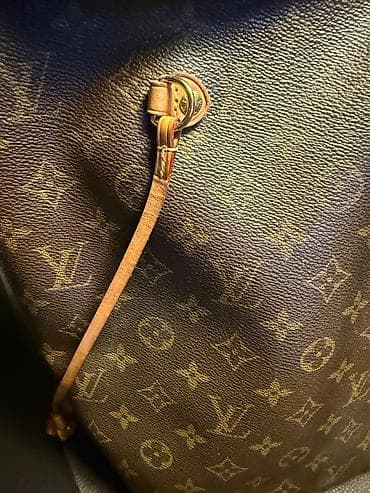 mile polovne stvari: Louis Vuitton Neverfull mm bag Nosena neko vreme blagi tragovi — 3
