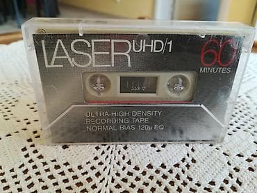 Donji delovi trenerke: Agfa ferro color 120, plava, minimalno ispisana, zupci na mestu, 350 — 7