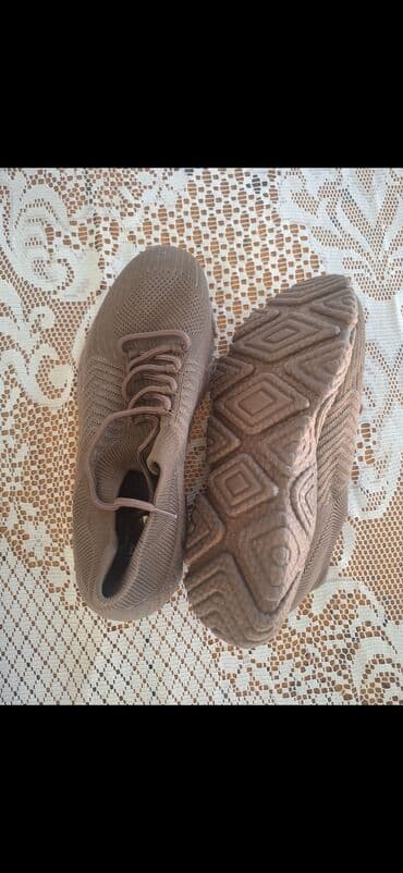 kompako obuca u novom sadu: Trainers, size - 42 — 6