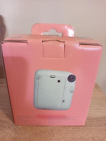 Fujifilm Instax mini LiPlay – hibridni instant fotoaparat i printer -
