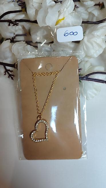 esprit satovi cena: Ogrlica sa privjeskom u obliku srca - Zlatno-tonirana lančana ogrlica — 2