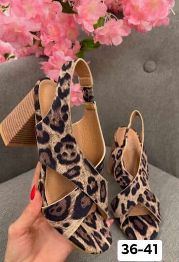 una obuca beograd: Sandals, Antonella Rossi — 2