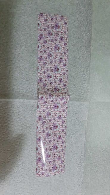 Donji delovi trenerke: Transfer folija za nokte 
Cena za komad — 10