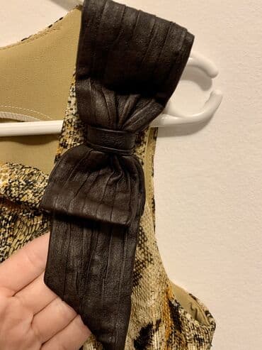 zenski kompleti pantalone i sako: L (EU 40), bоја - Zlatna, Na bretele — 3