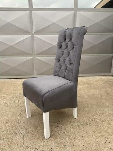 Chairs: Komad — 4
