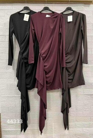 Sweatpants: Haljina💋
Cena 2999 — 3