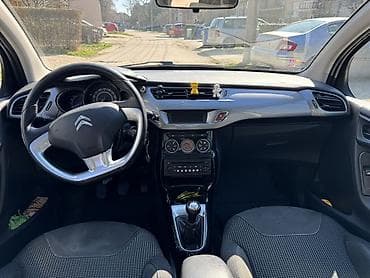 pancevo polovni automobili: Citroën C3, crna boja, hečbek 5 vrata. Ključne karakteristike: - — 6