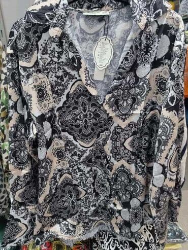 Ženske košulje – dva modela - Model 1: Crno‑siva košulja sa bogatim na lalafo.rs Ženske košulje – dva modela - Model 1: Crno‑siva košulja sa bogatim