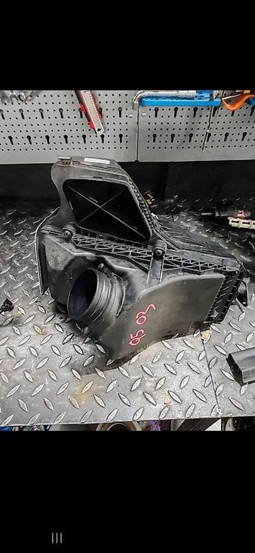 audi 100 2.8: AUDI Q5 DELOVI KUCISTE FILTERA VAZDUHA 8K0133035BQ 8K0133837 | Audi — 4
