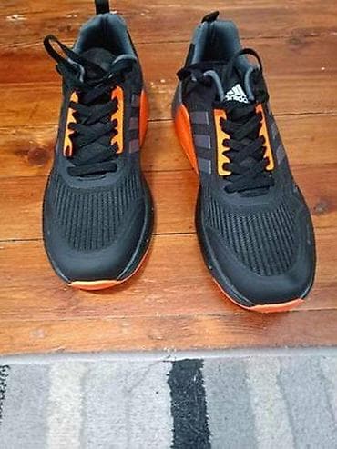 dzeparice muske srbija: Adidas
brojevi 41 do 46
cena 3200 dinara — 6