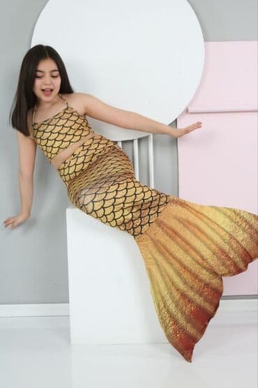 kupaci donji delovi: Trodelni sirena kupaći do 12 godina - 2800 din — 1