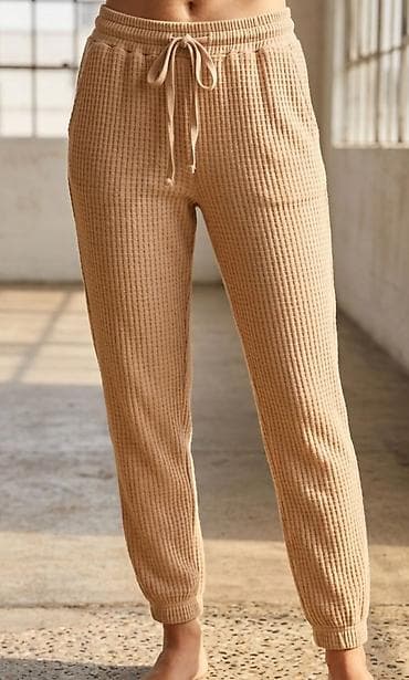 Ženske lounge/jogger pantalone – bež - Materijal: meka rebrasta