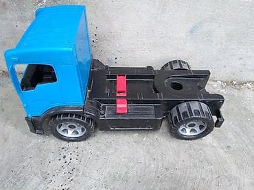 suknje na preklop: Kamion plasticni oveliki ko 50 cm. bez prikolice — 1