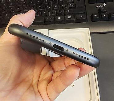 gde kupiti iphone u beogradu: HITNOOOO Iphone 11 64gb Baterija 76% U super stanju, na njemu mat — 3