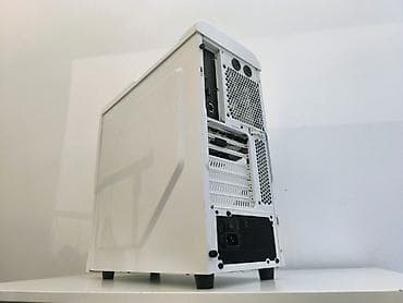 plejstejsen 4: Intel i7 9700/16GB DDR4/ SSD+SATA/ GTX 1080Ti 11G Prodajem odličan — 7